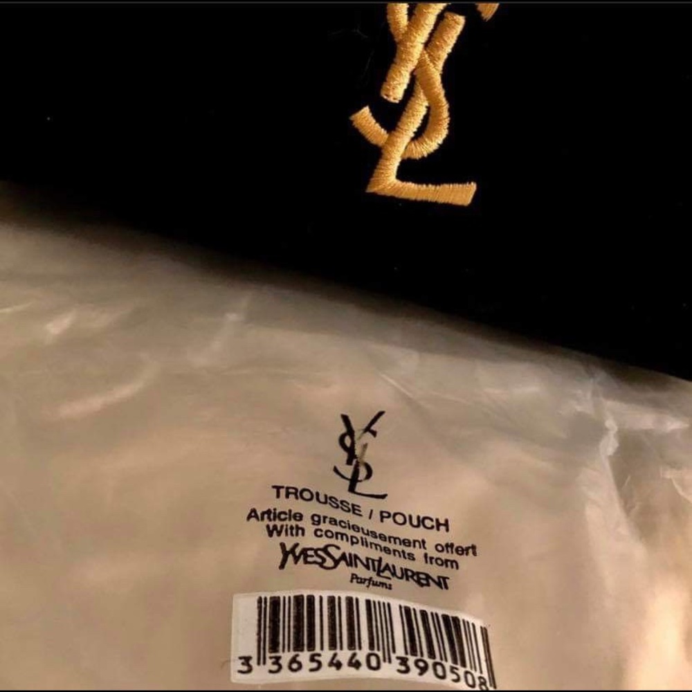 YSL velvet Cosmetic Bag / Crossbody Bag - Picture 10 of 10